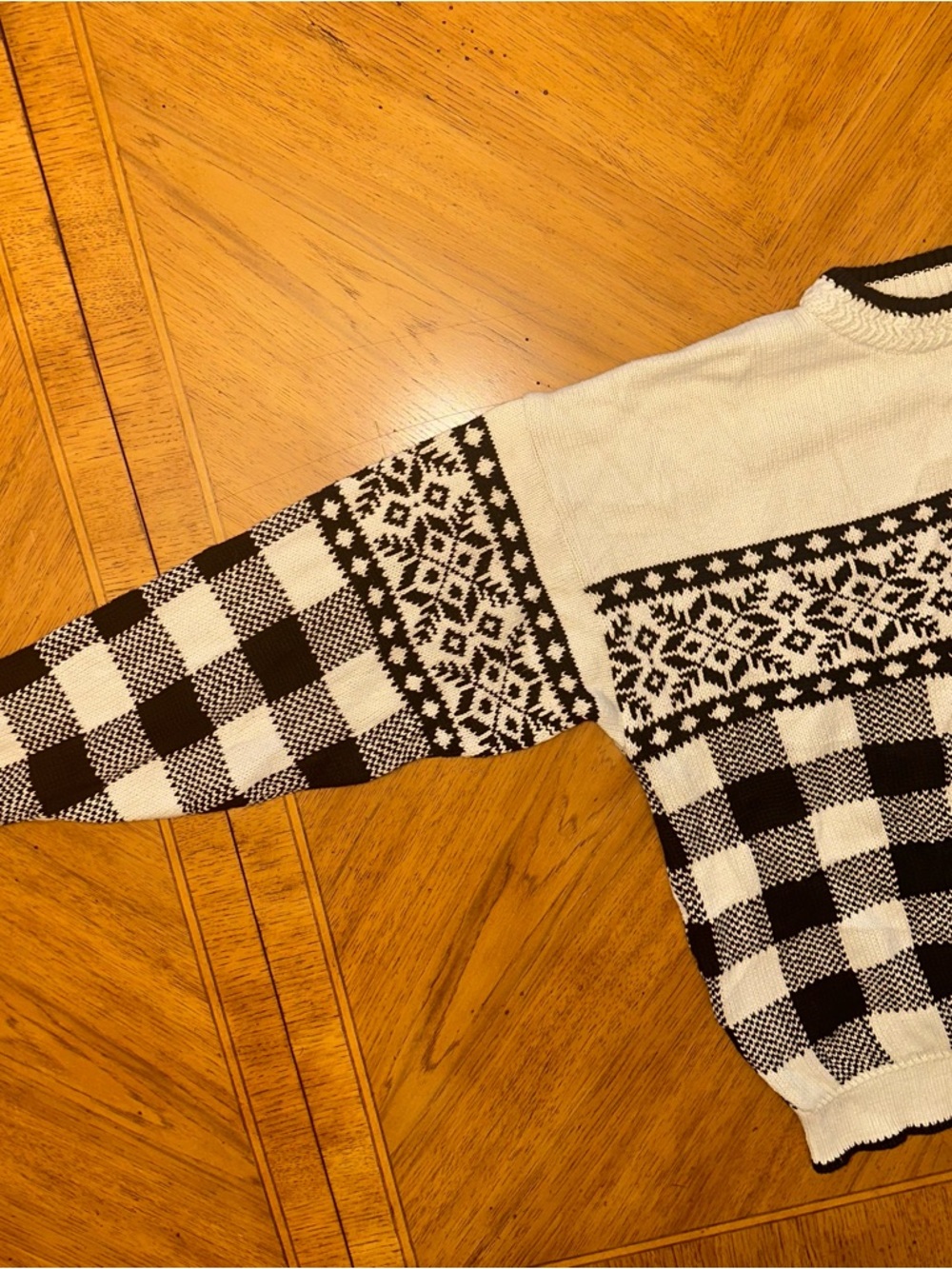 Vintage Gap Sweater Men's Size Medium White Black Abstract Geometric Knit 90s